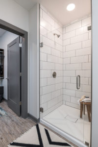 Amenities for relaxation, gatherings, fitness and media range from a large outdoor lounge, clubroom, reservable conference rooms, and veranda to a 1,000 square foot cutting-edge cardio & conditioning center with a yoga studio and heated saltwater pool.