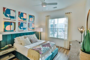 17 Social Bedroom