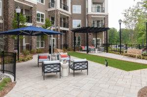 Cambridge Senior Living Briar Creek exterior sitting area