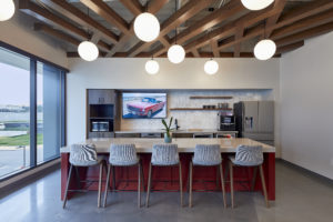 Kitchen bar area
