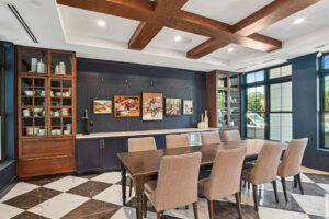 Everly Community Dining