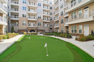 Everly Putting Green