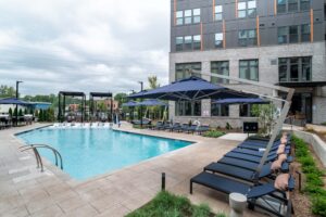 Solis LoSo Pool
